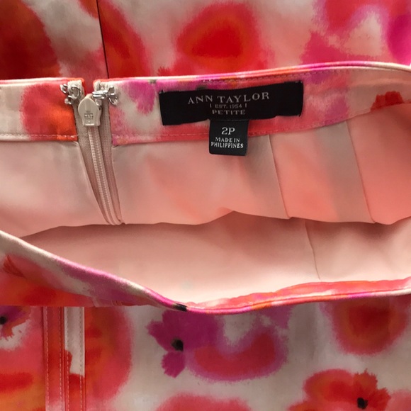 Ann Taylor Watercolor Pencil Skirt - Picture 4 of 4